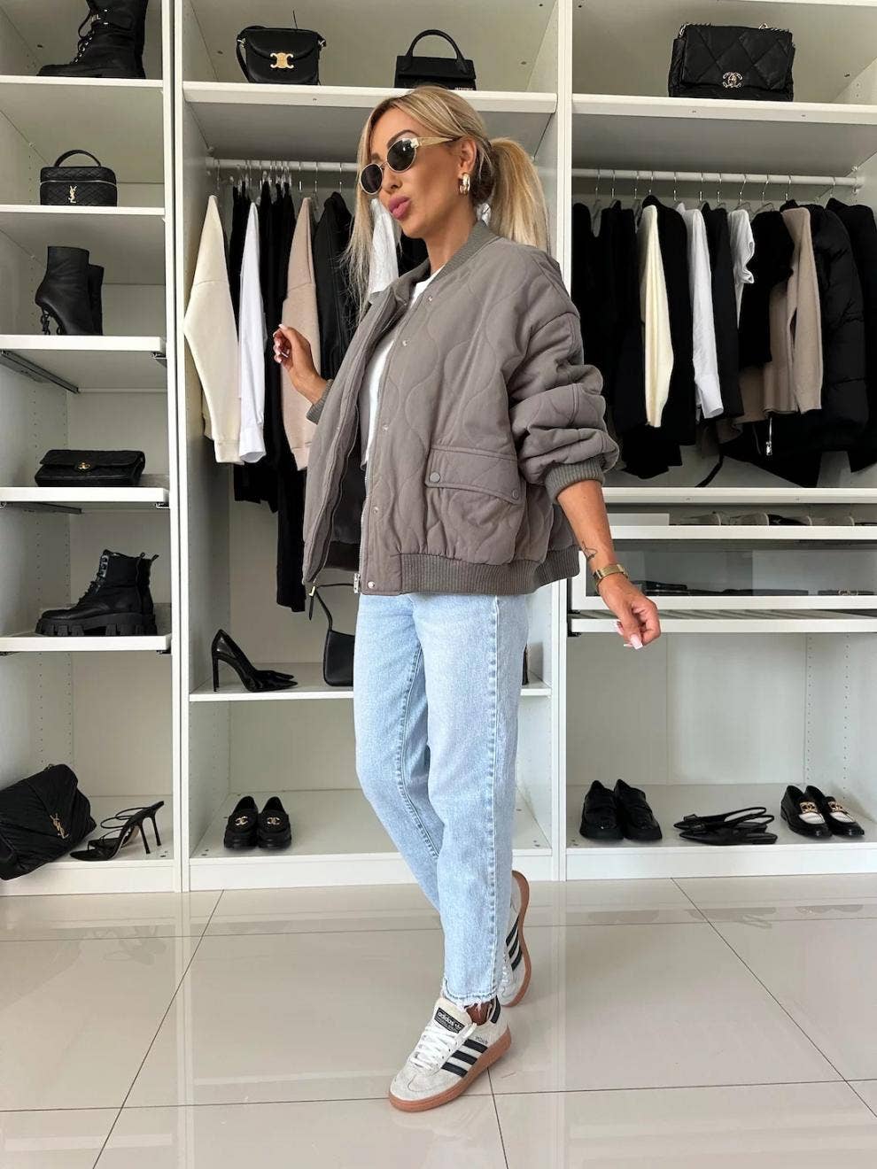 Solid-colored long-sleeved cotton-padded jacket