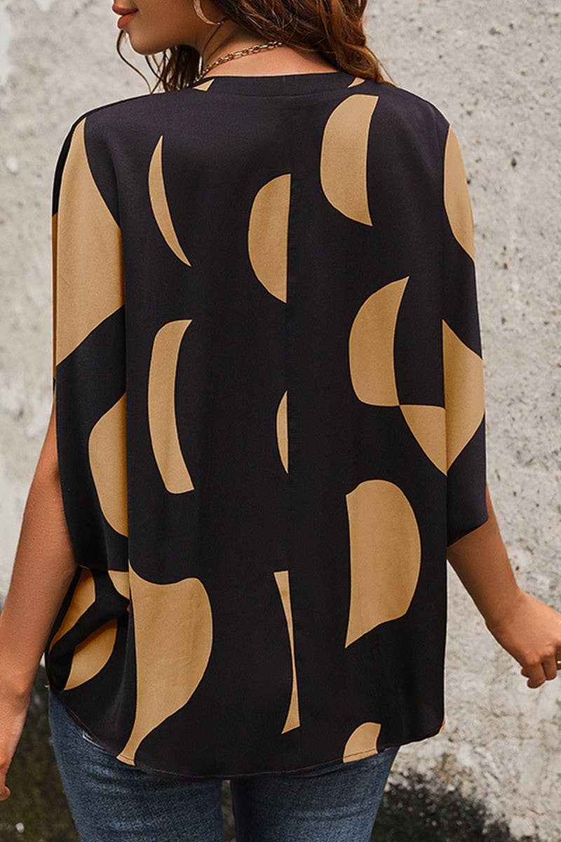 SHORT SLEEVED PULLOVER V NECK PRINTED SHIRT_CWTSTS0276