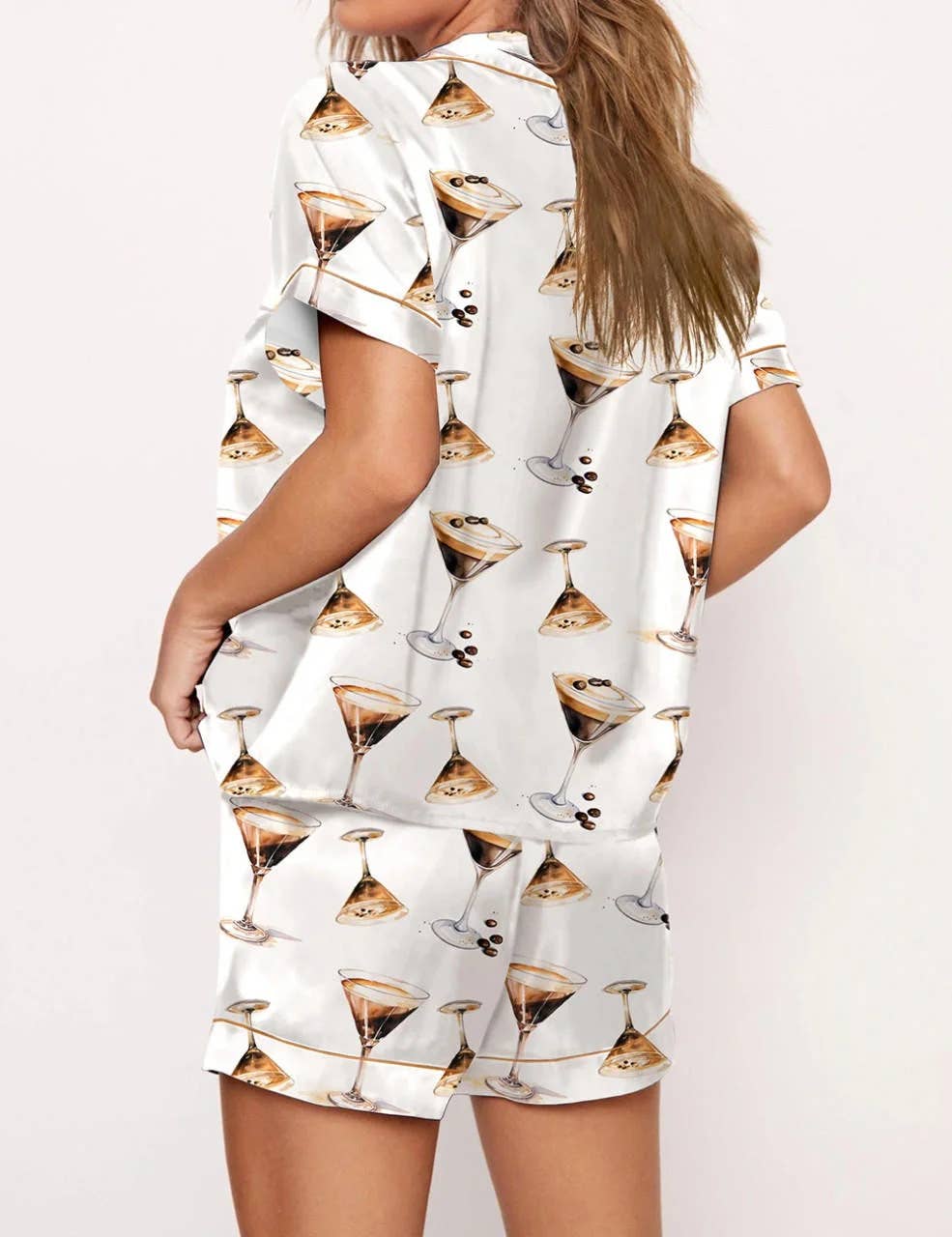 Short sleeve and short pants home wear suit