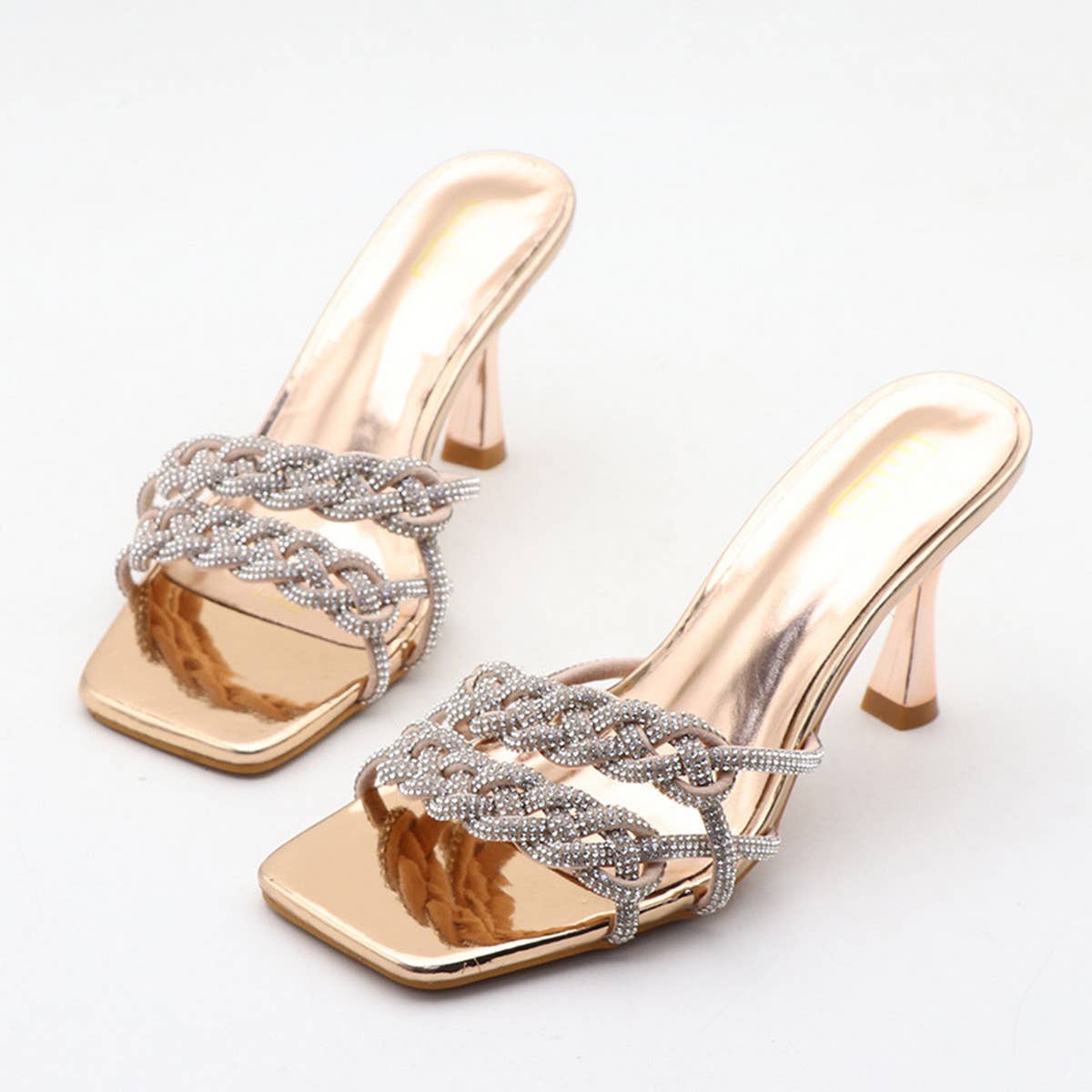 SIMPLE SOLID COLOR LARGE SIZE POINTED TOE SANDALS_CWSHS0581