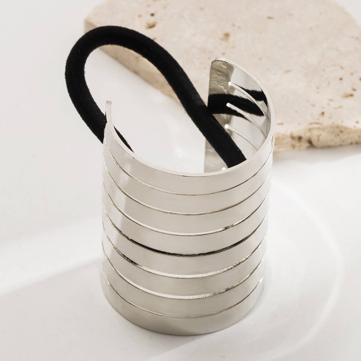 Sleek Oval Metal Elastic Hair Tie for Women_CWAHA6181