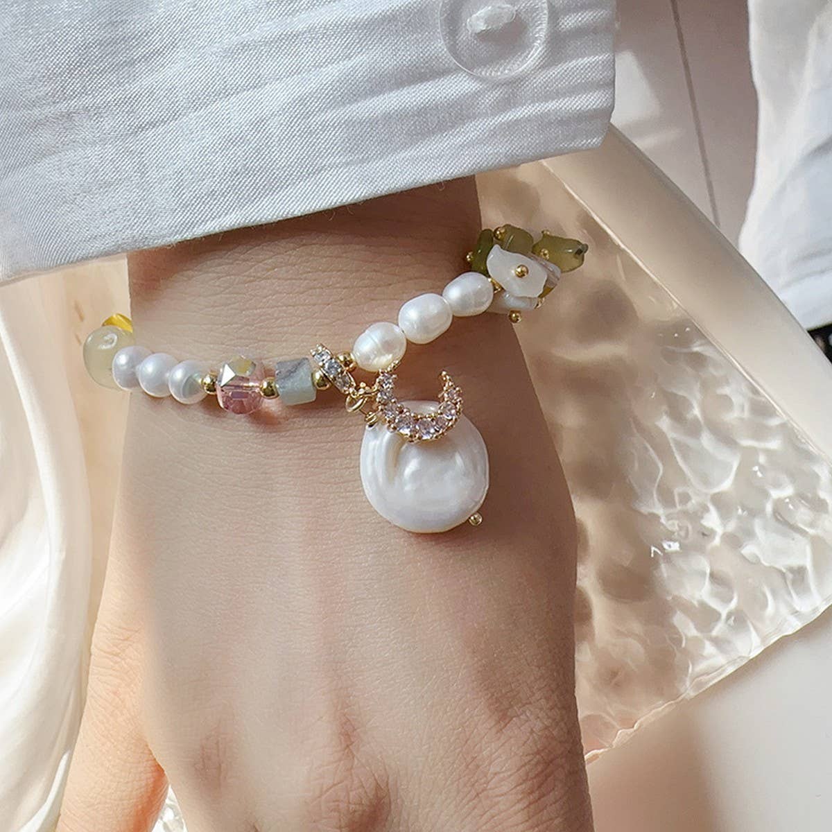 IRREGULAR RAW STONE HAND-WOVEN NECKLACE