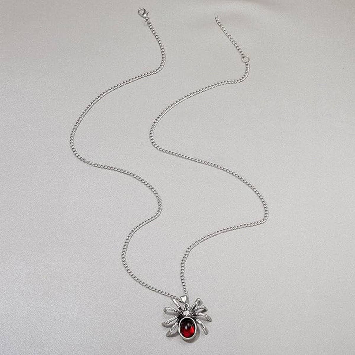 TRENDY RETRO HALLOWEEN SPIDER PENDANT NECKLACE