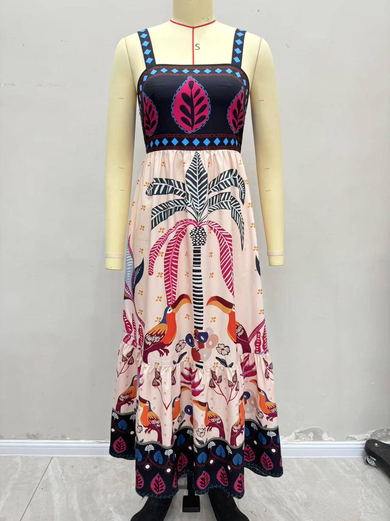 Ethnic-style waist-cinching and wide-swing dress