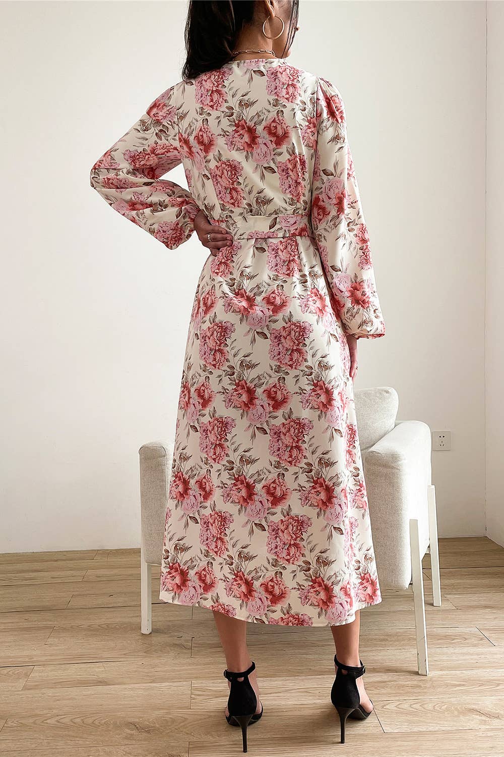 PRINTED LACE-UP WAISTLINE V-NECK SLIT DRESS