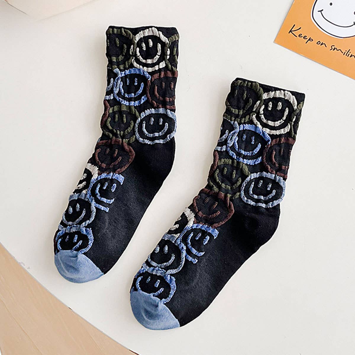 COTTON SMILEY FACE CREW SOCKS