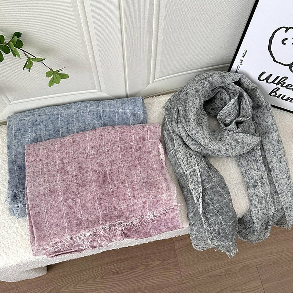 CONTRAST COLOR SPRAY DYED LONG SCARF SHAWL