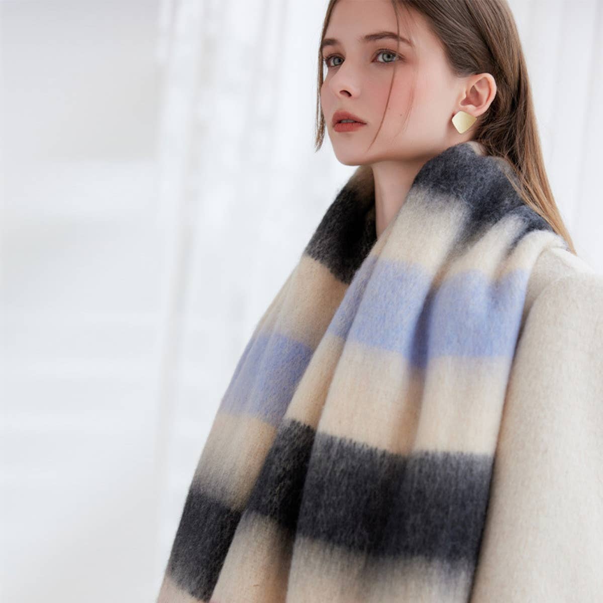 CWASC1575_WINTER PREMIUM THERMAL STRIPED SCARF BIB