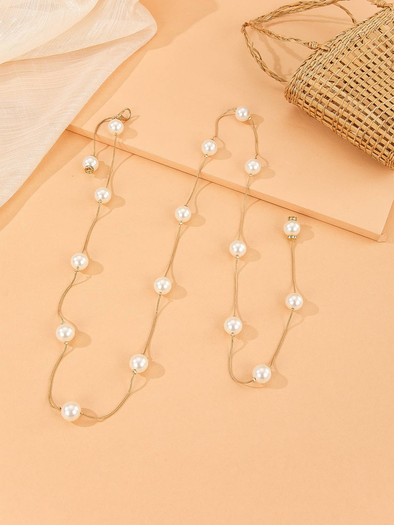 Dress delicate and high-end pearl waist chain