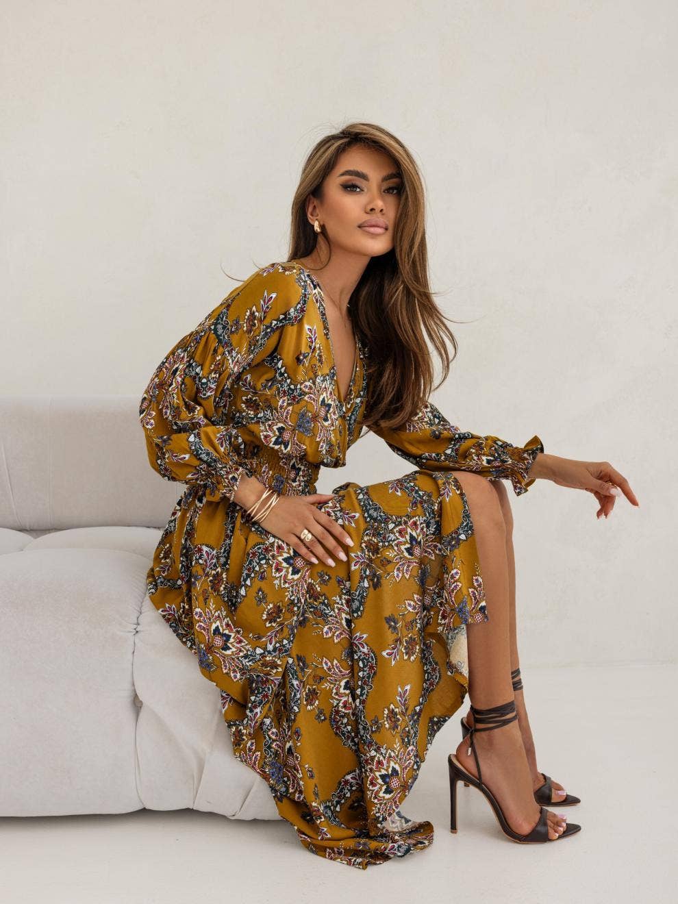 Printed V-neck lantern long sleeve slit dress