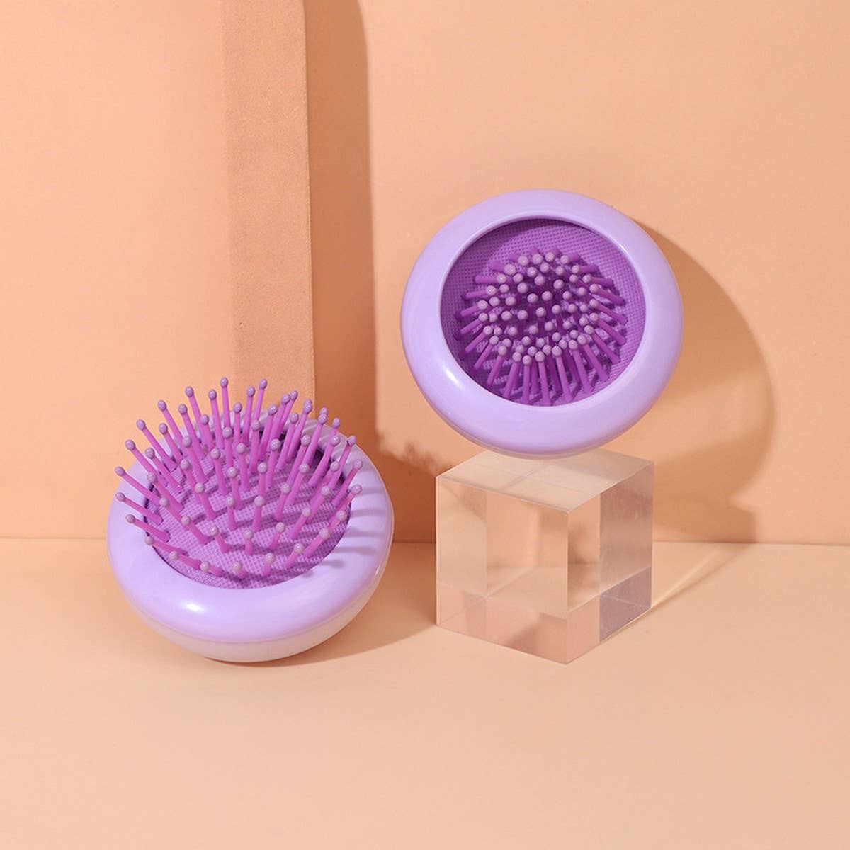 JELLYFISH SHAPED SCALP MASSAGE BRUSH