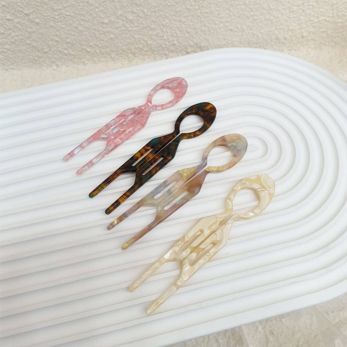ACETATE U-SHAPED WAVE HAIRPIN PLATE HAIRPIN COMB_CWAHA4210