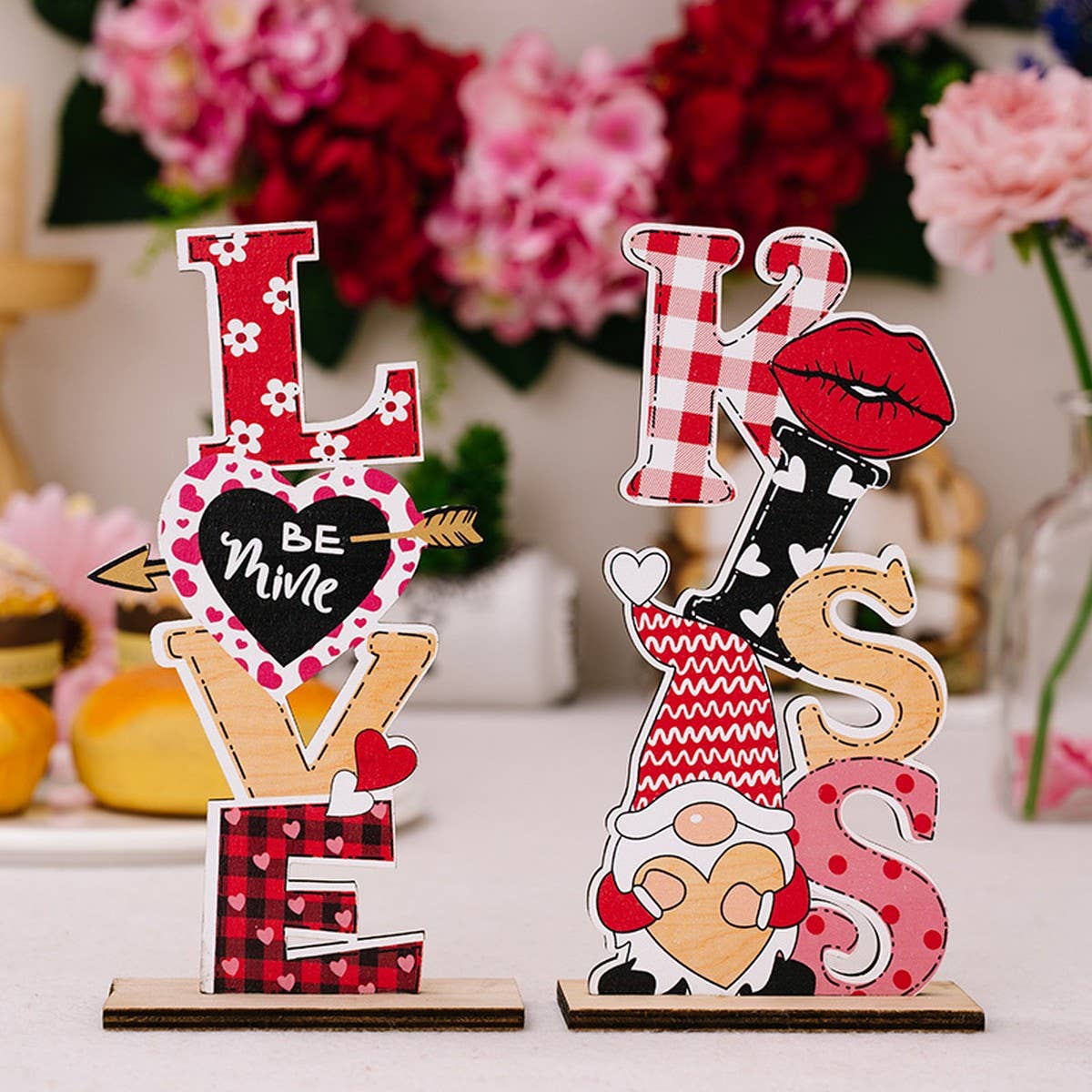CWMM10280_VALENTINE WOODEN LOVE TABLETOP DECORATION