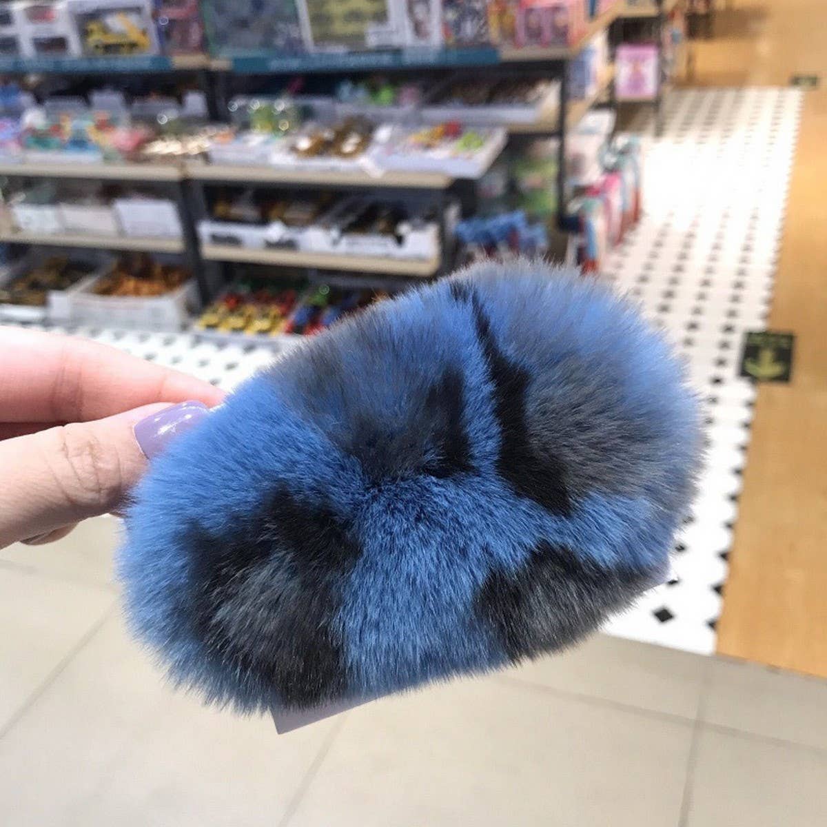 Furry Mink Hair Clip ? Cute Fluffy BB Barrette
