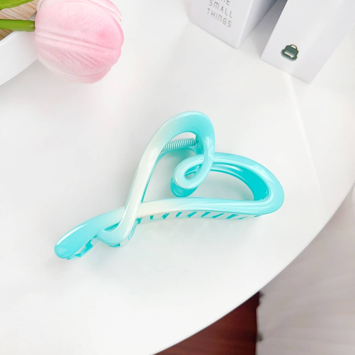 Gradient Heart Hair Claw,Sweet Ponytail Shark Clip_CWAHA1585