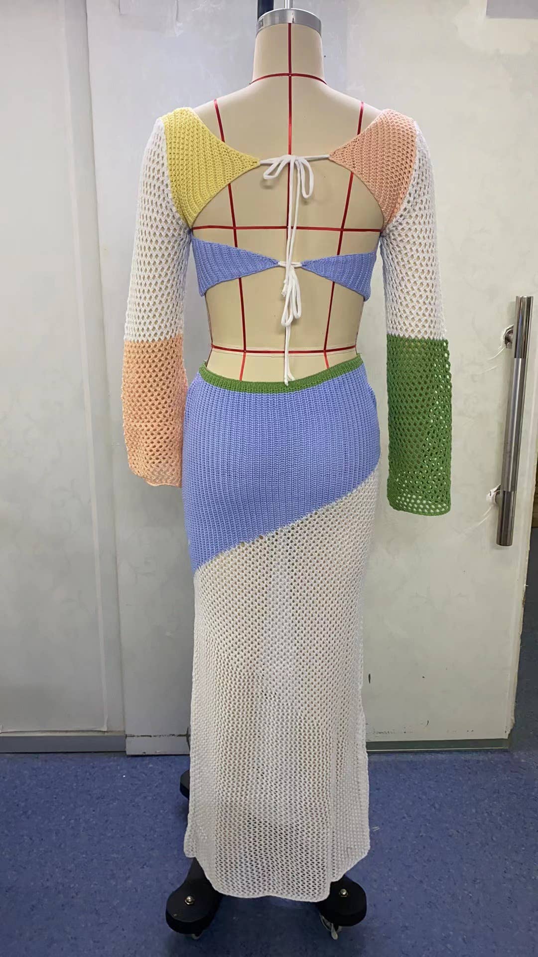 LONG SLEEVED TETHERED HIP KNIT DRESS SET