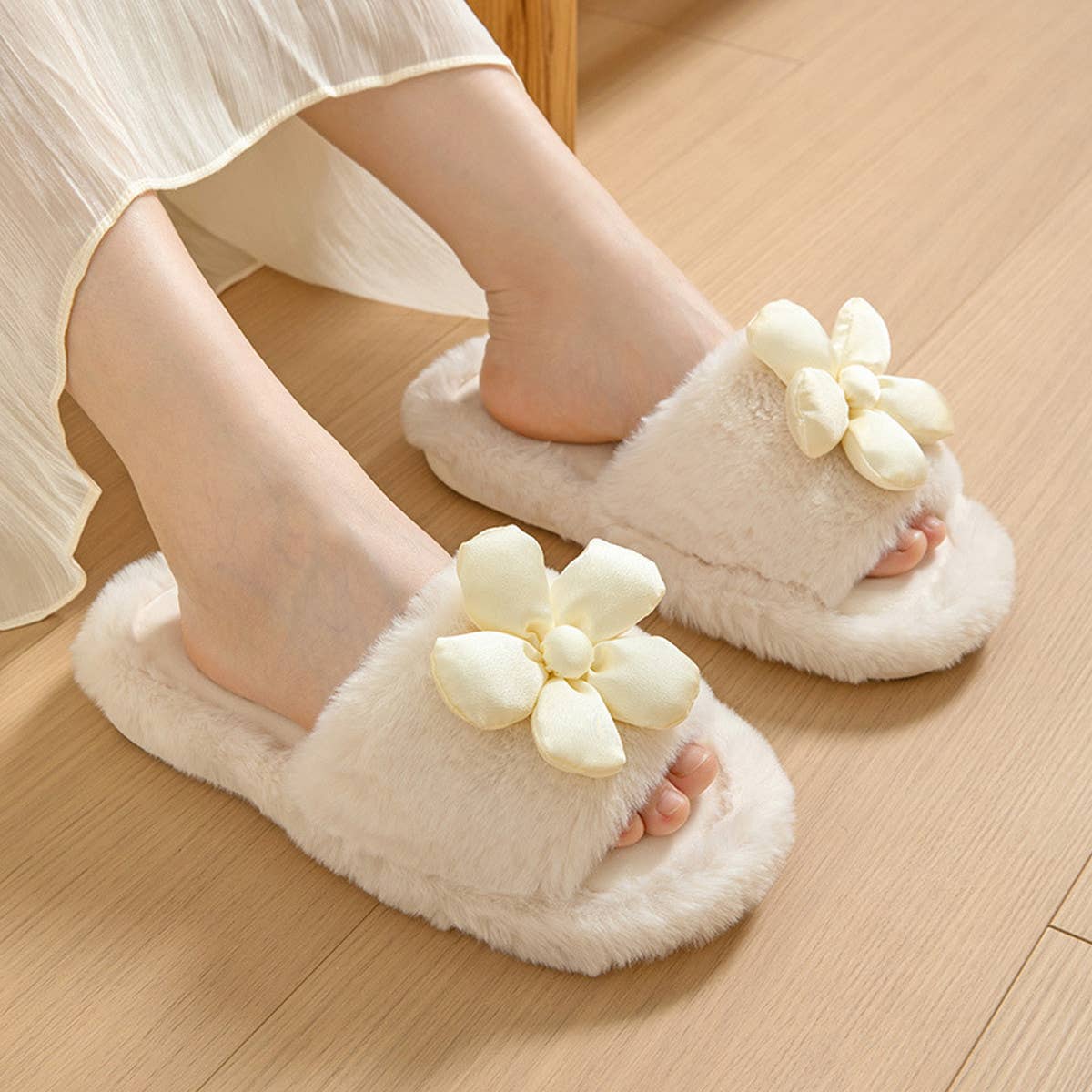 HOME FLOWER OPEN COTTON SLIPPERS