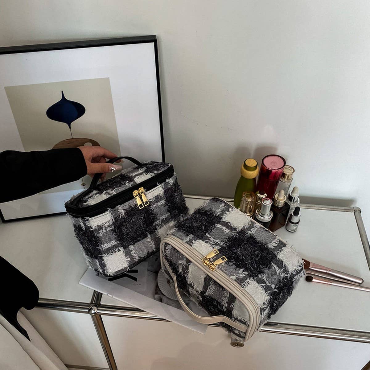 NEW DENIM GRAY AND WHITE PORTABLE COSMETIC BAG_CWAB4403