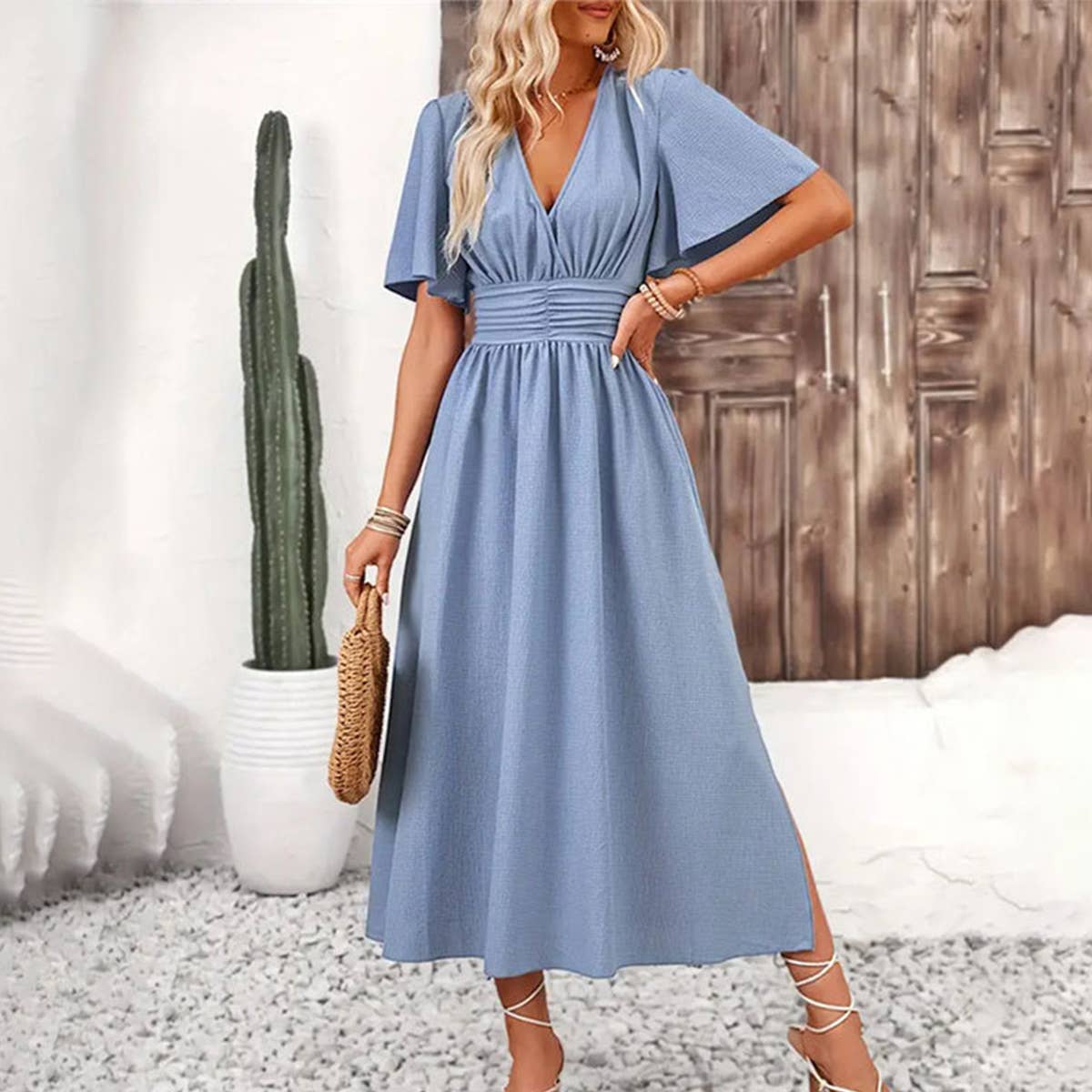 Waist dress with ruffled sleeves high slit