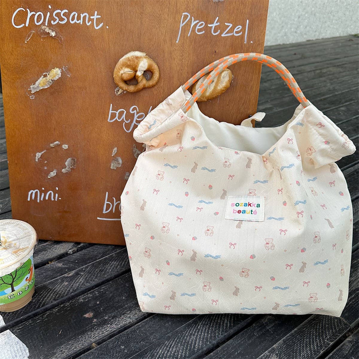 CWAB3895_EMBOSSED CARTOON LARGE CAPACITY CANVAS HANDBAG