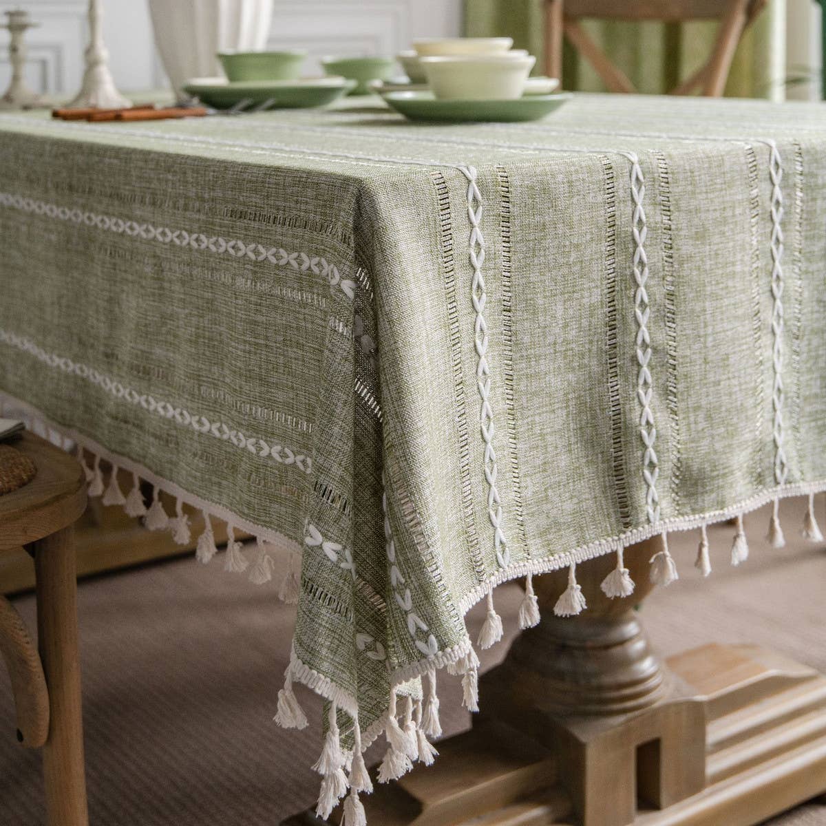 GREEN HOLLOW PASTORAL FRESH TABLECLOTH