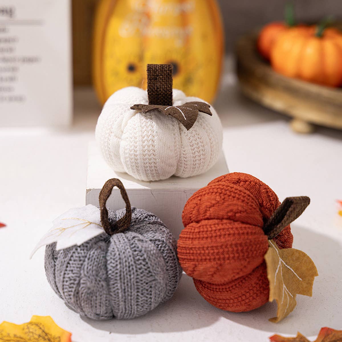 THANKSGIVING KNITTED ORANGE PUMPKIN PENDANT