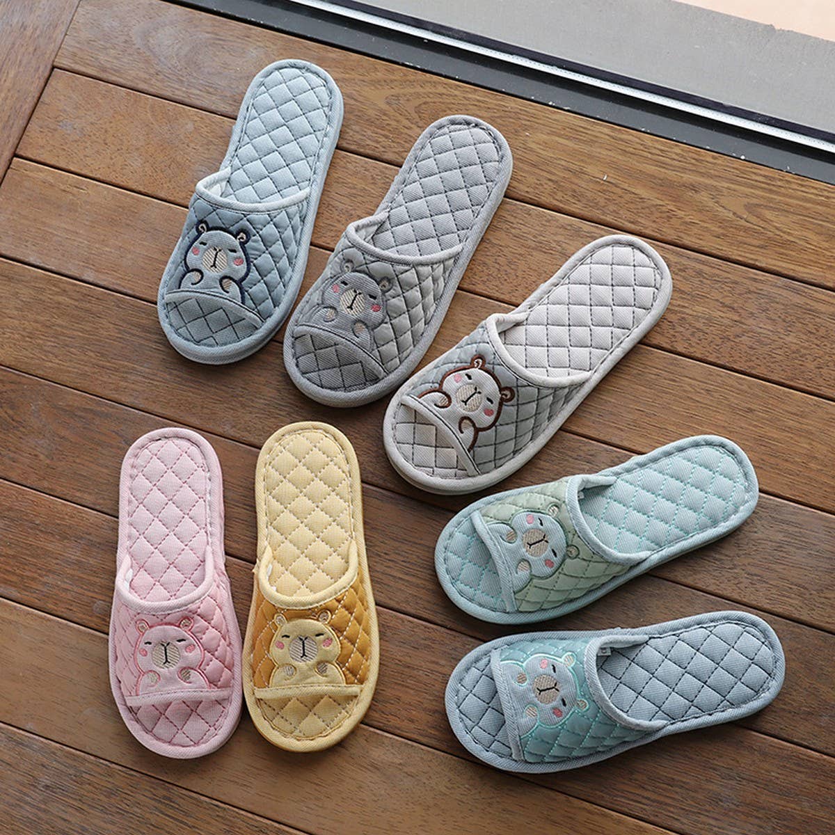 Plaid Capybara Thick Fabric Slippers with Grip_CWSHF0181