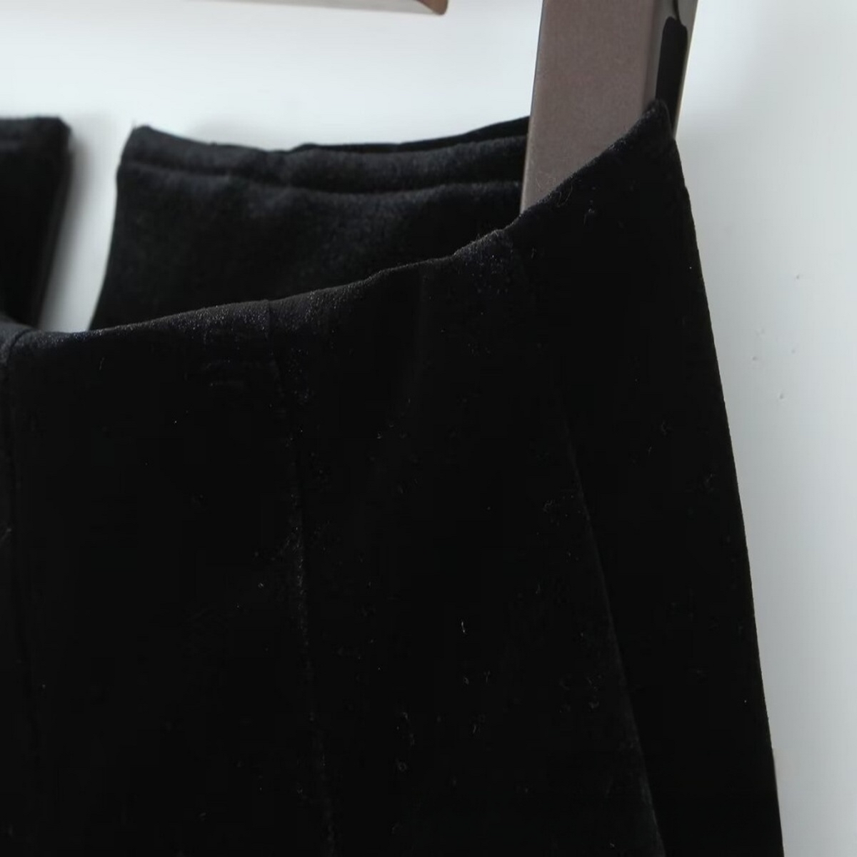 Women??¢s Velvet Panel Pleated Skirt, Casual Look_CWDSD8339