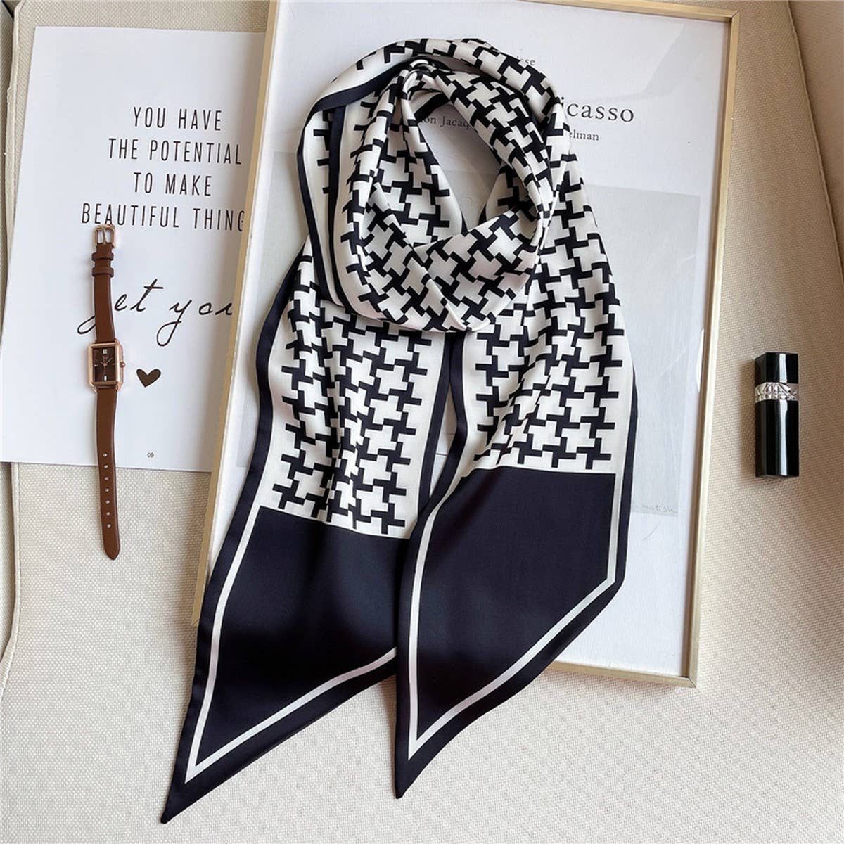 GEOMETRIC ALL-MATCH NARROW SILK HEAD SCARF