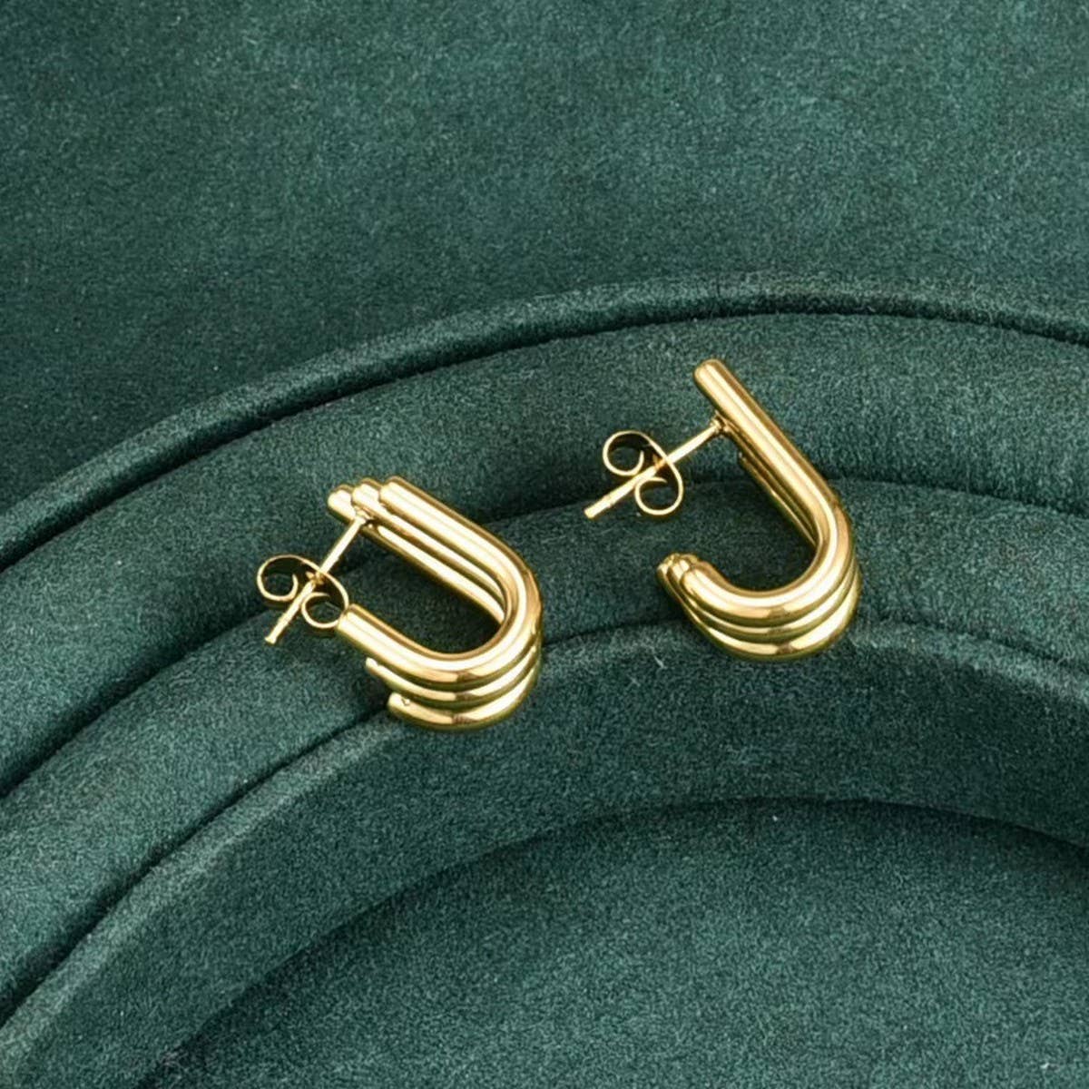 U SHAPE CHAIN CHUNKY CIRCLE HOOP EARRINGS