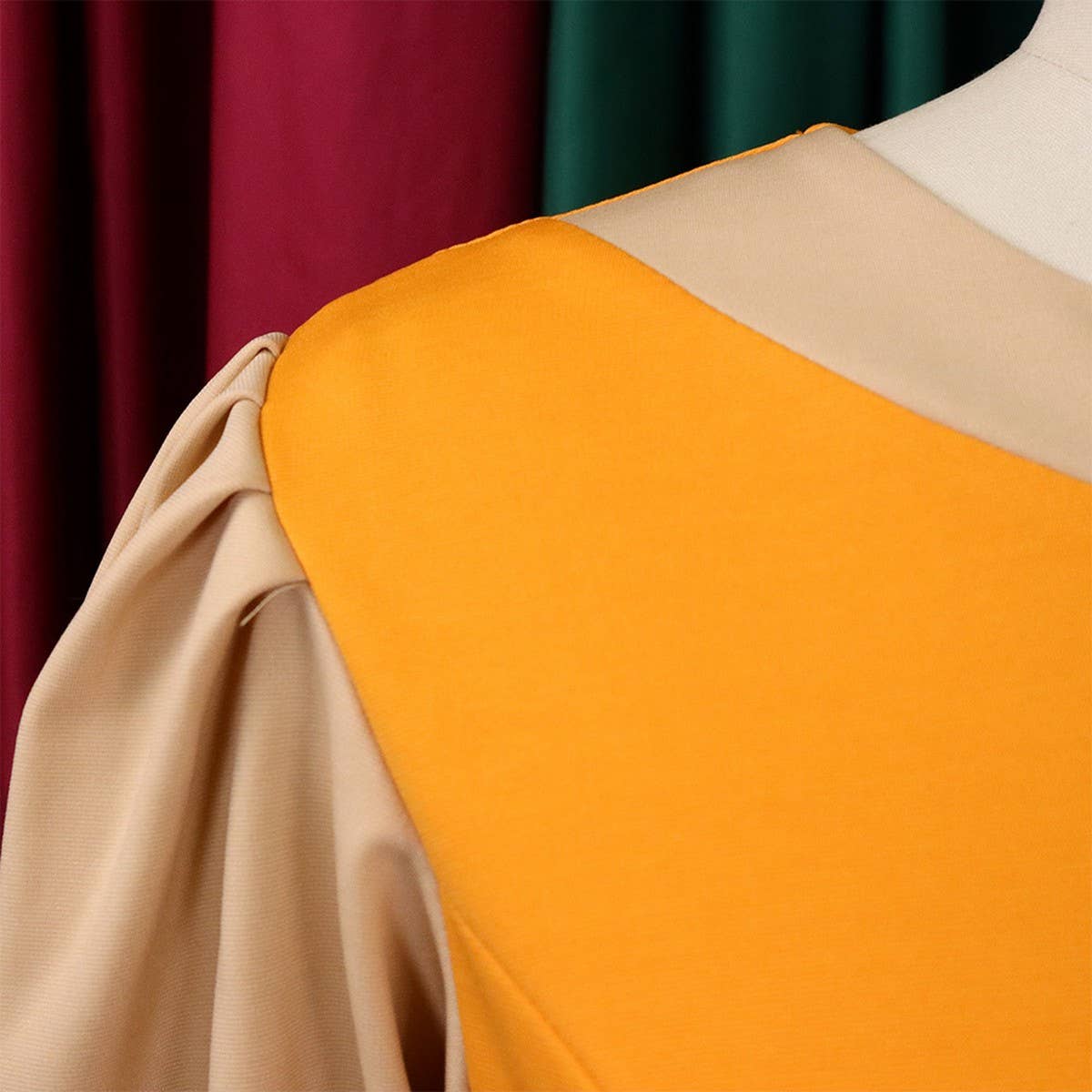 LONG-SLEEVED TIE-STRAP COLOR-BLOCKED DRESS