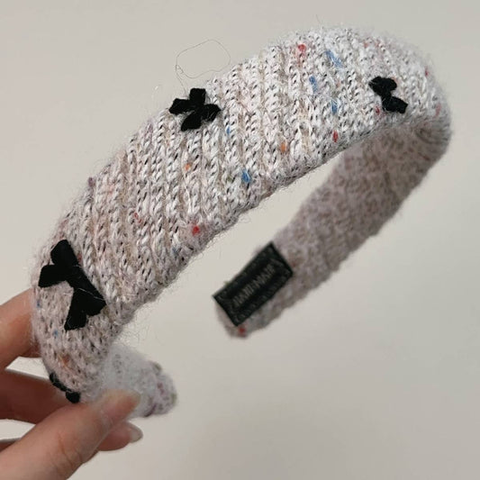 GREY WOOL HEAD HOOPS HAIR BUNDLE SENIOR SENSE