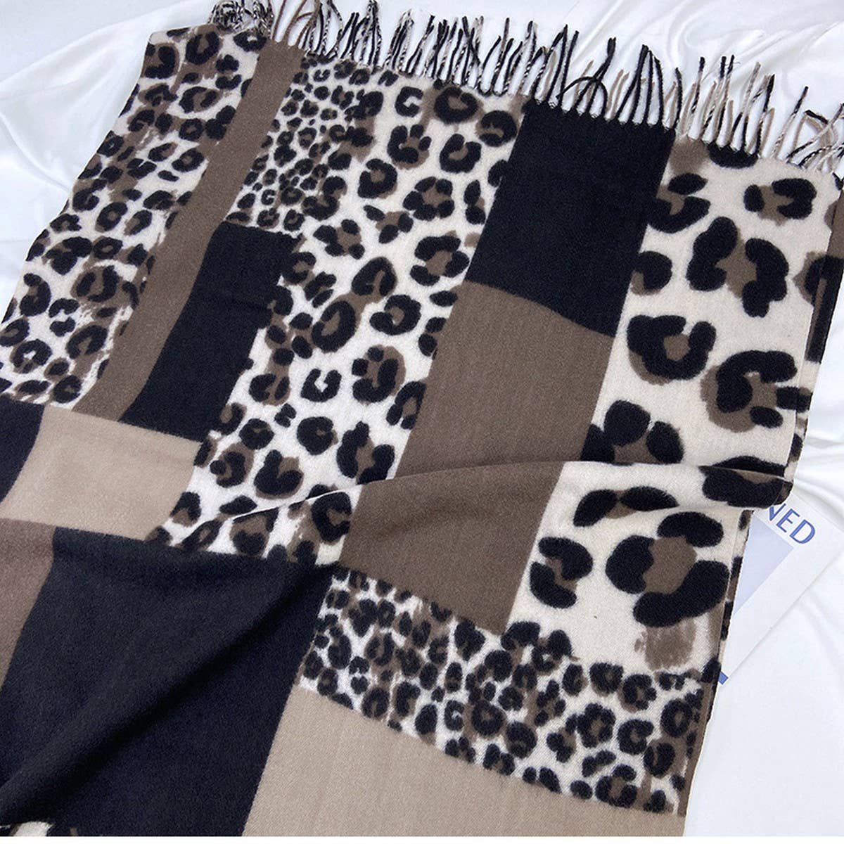 Leopard Colorblock Scarf ? Warm Tassel Winter Wrap