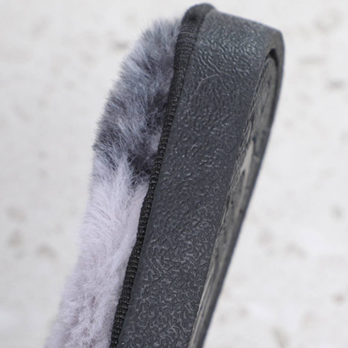 HOME TWO-COLOR PLAID PLUSH SLIPPERS