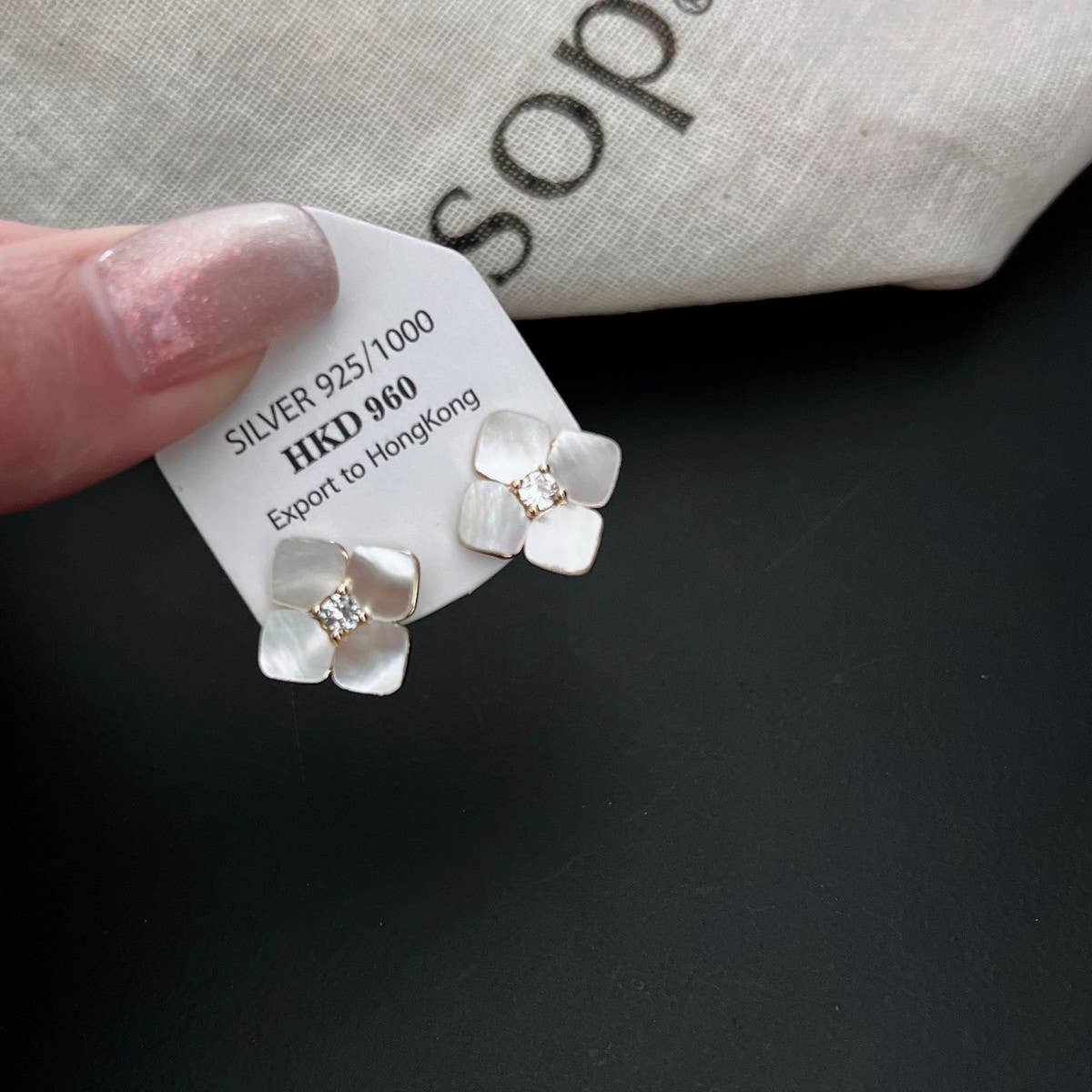 FRESH SHELL FLOWER EARRINGS