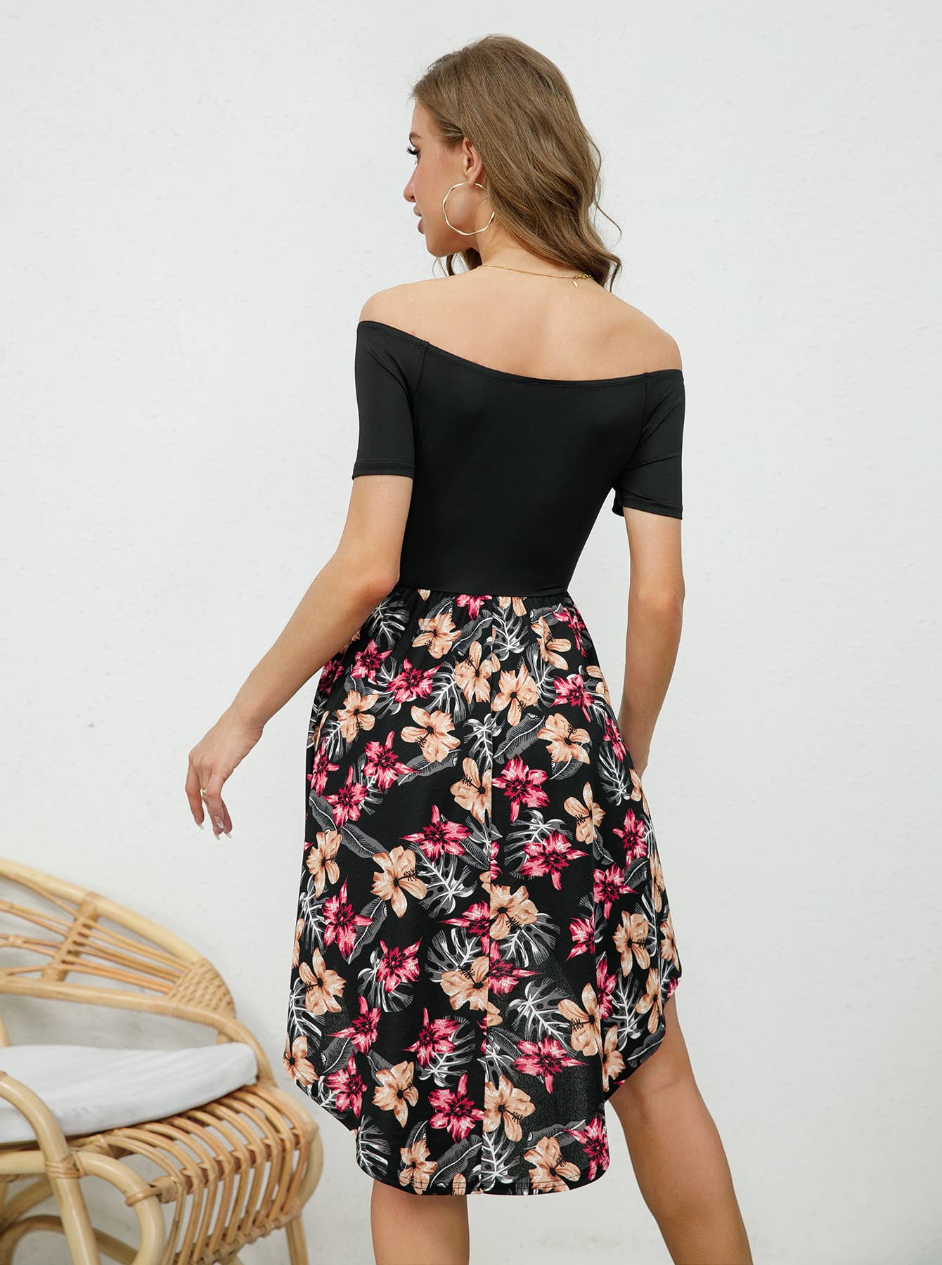 Short-sleeved one-shoulder patchwork color dress