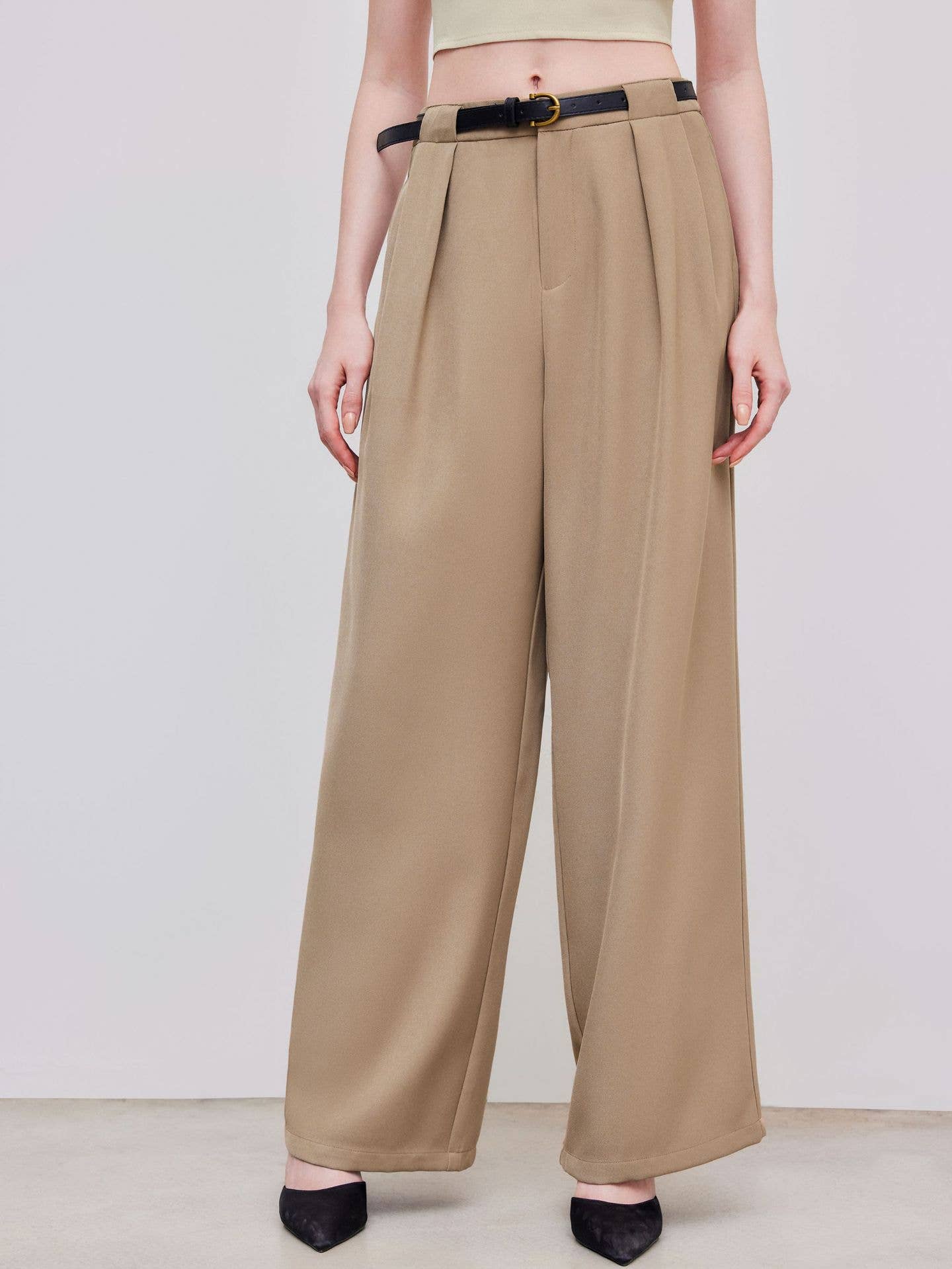 High-waisted straight-leg trousers with a belt