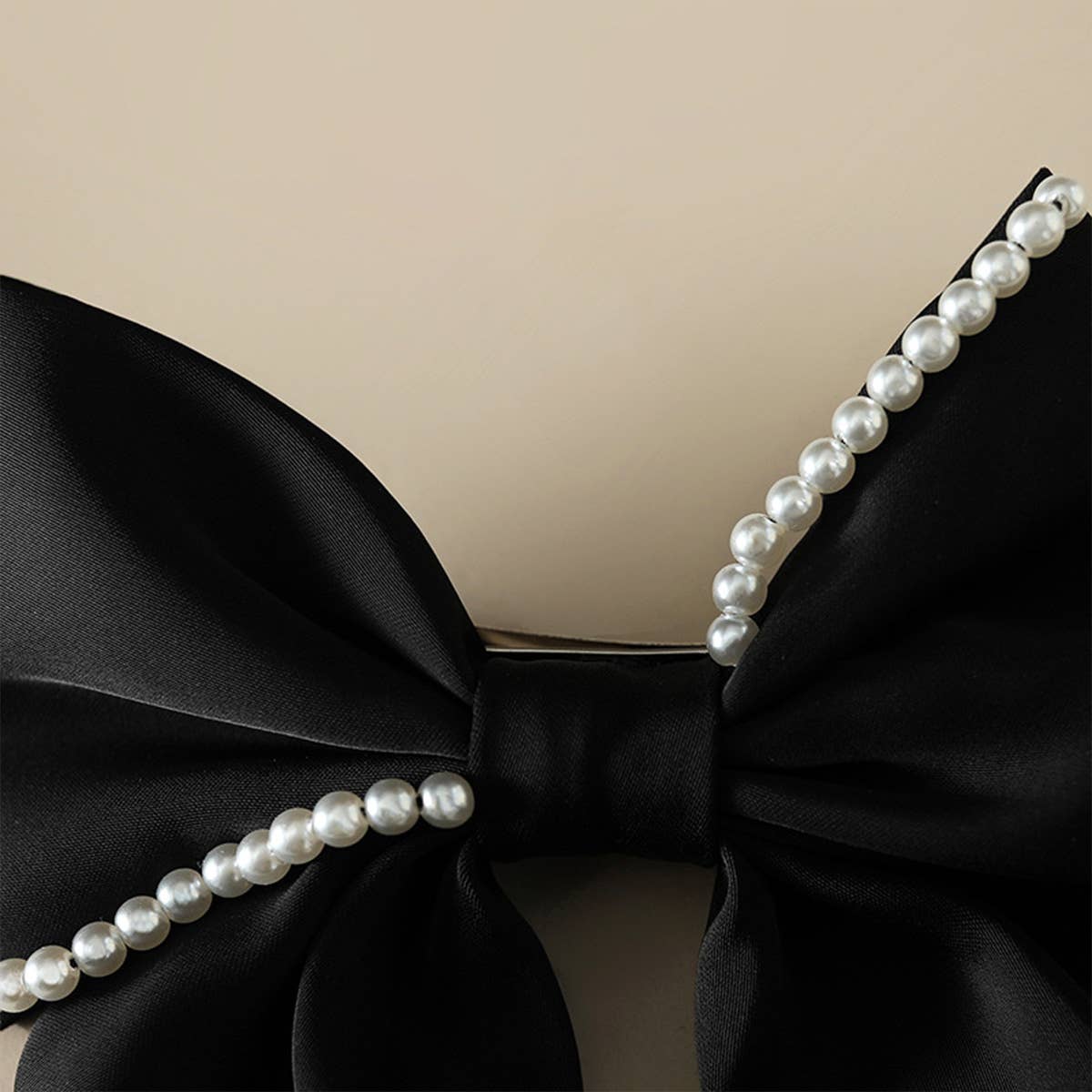 2024 NEW BOW BLACK PEARL HAIRPIN_CWAHA1811