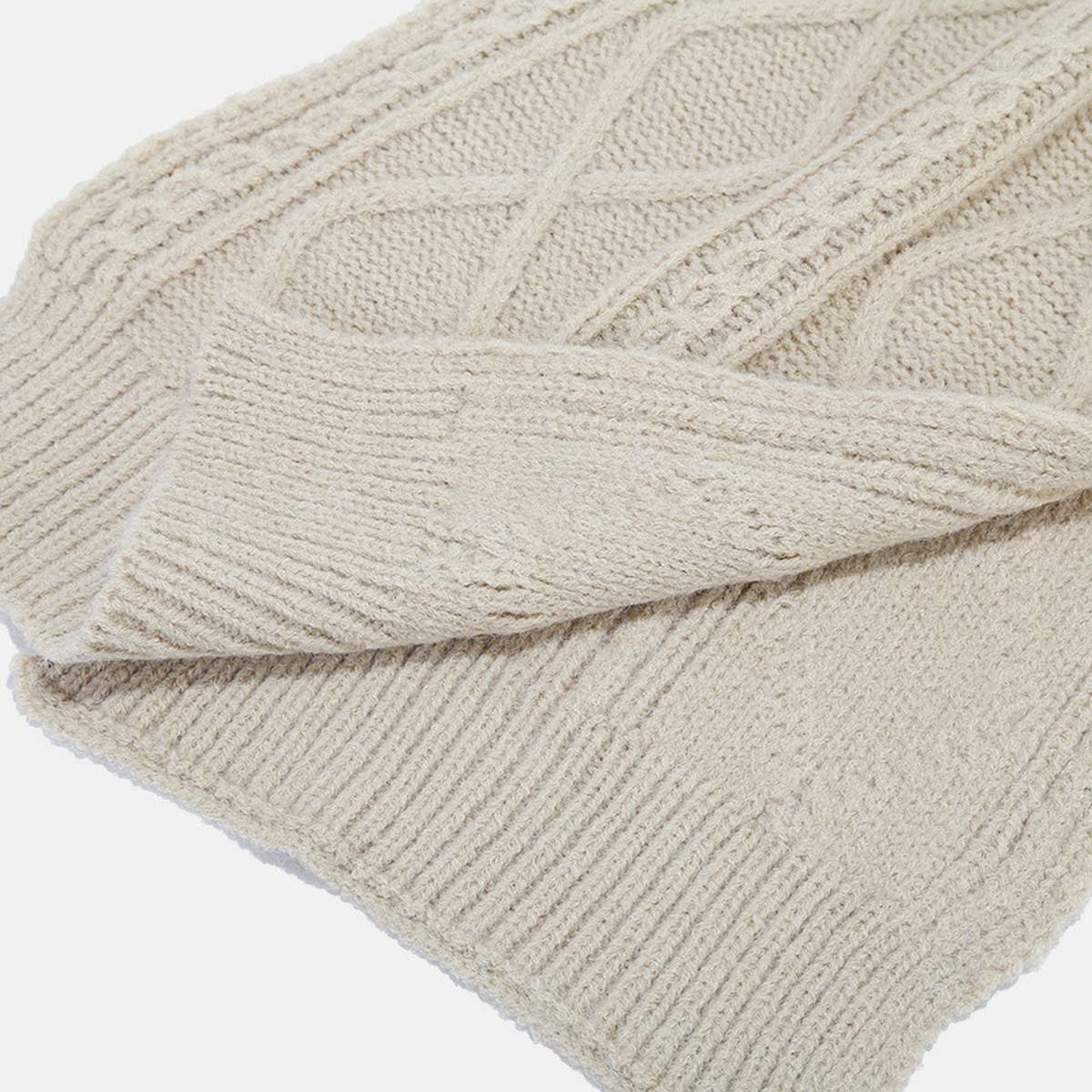 CABLE KNIT HAT, SCARF AND GLOVES THREE-PIECE SET_CWAH1580