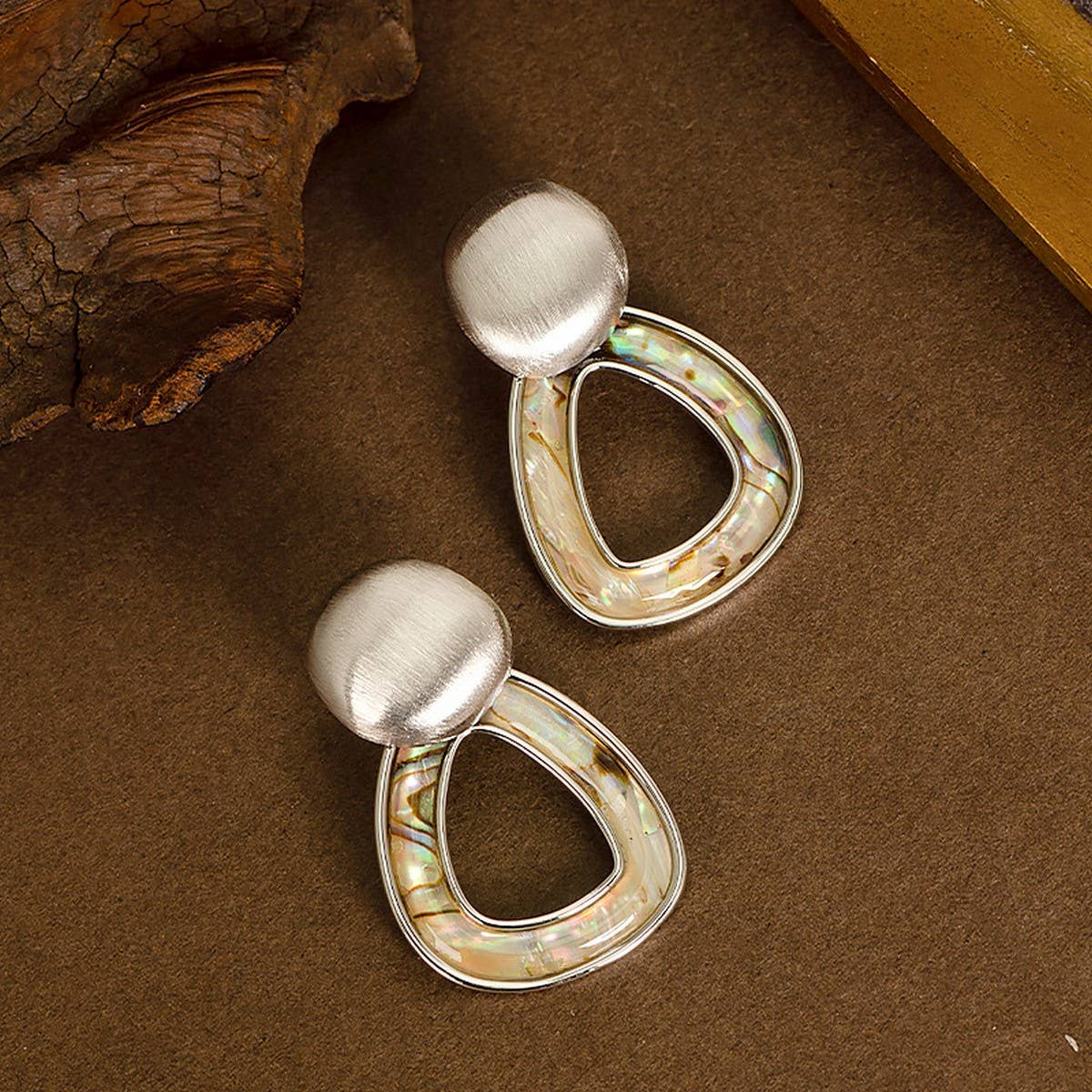 PERSONALIZED HOLLOW COLORFUL ABALONE EARRINGS_CWMM4322