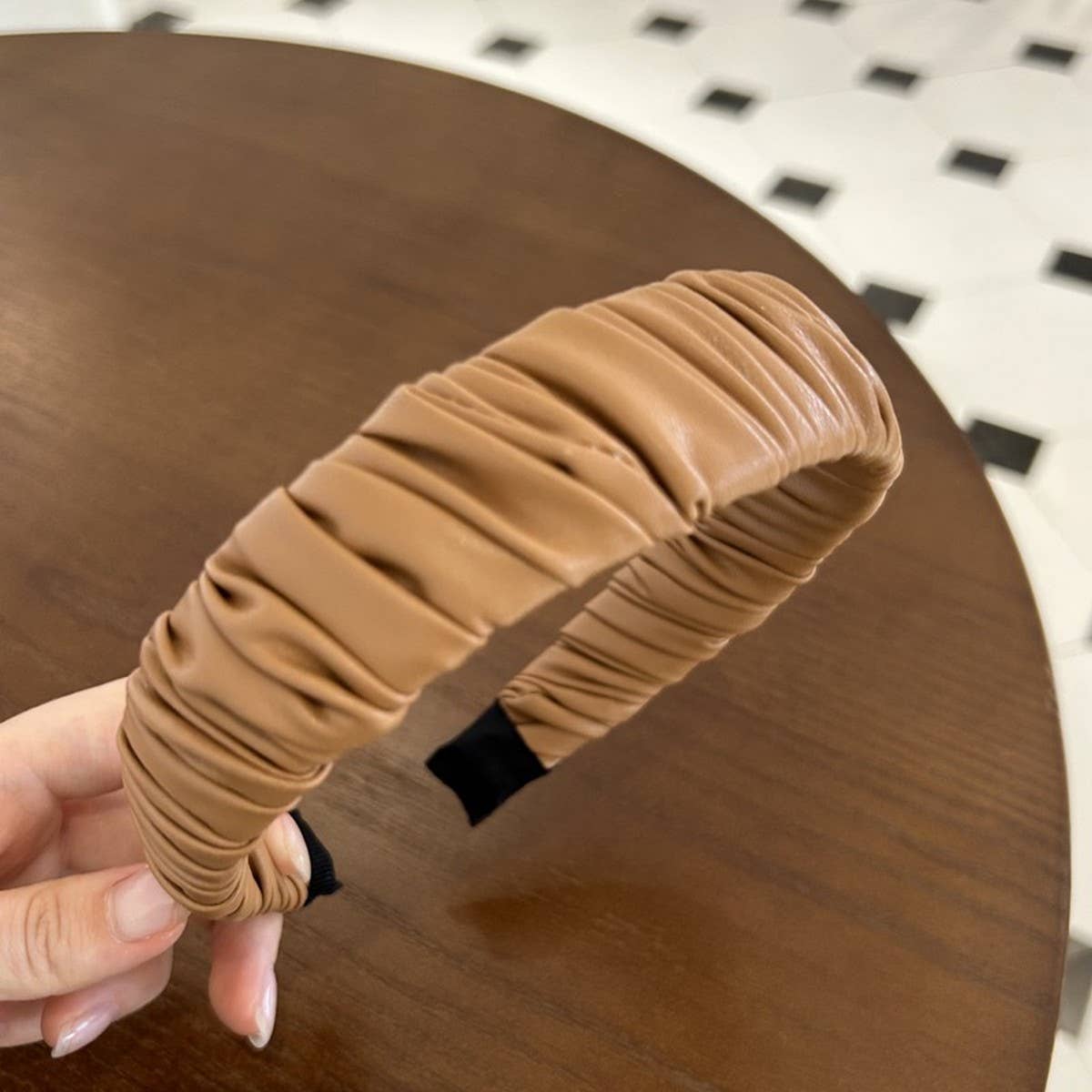 FRENCH STYLE RETRO PLEATED WIDE BRIM HEADBAND