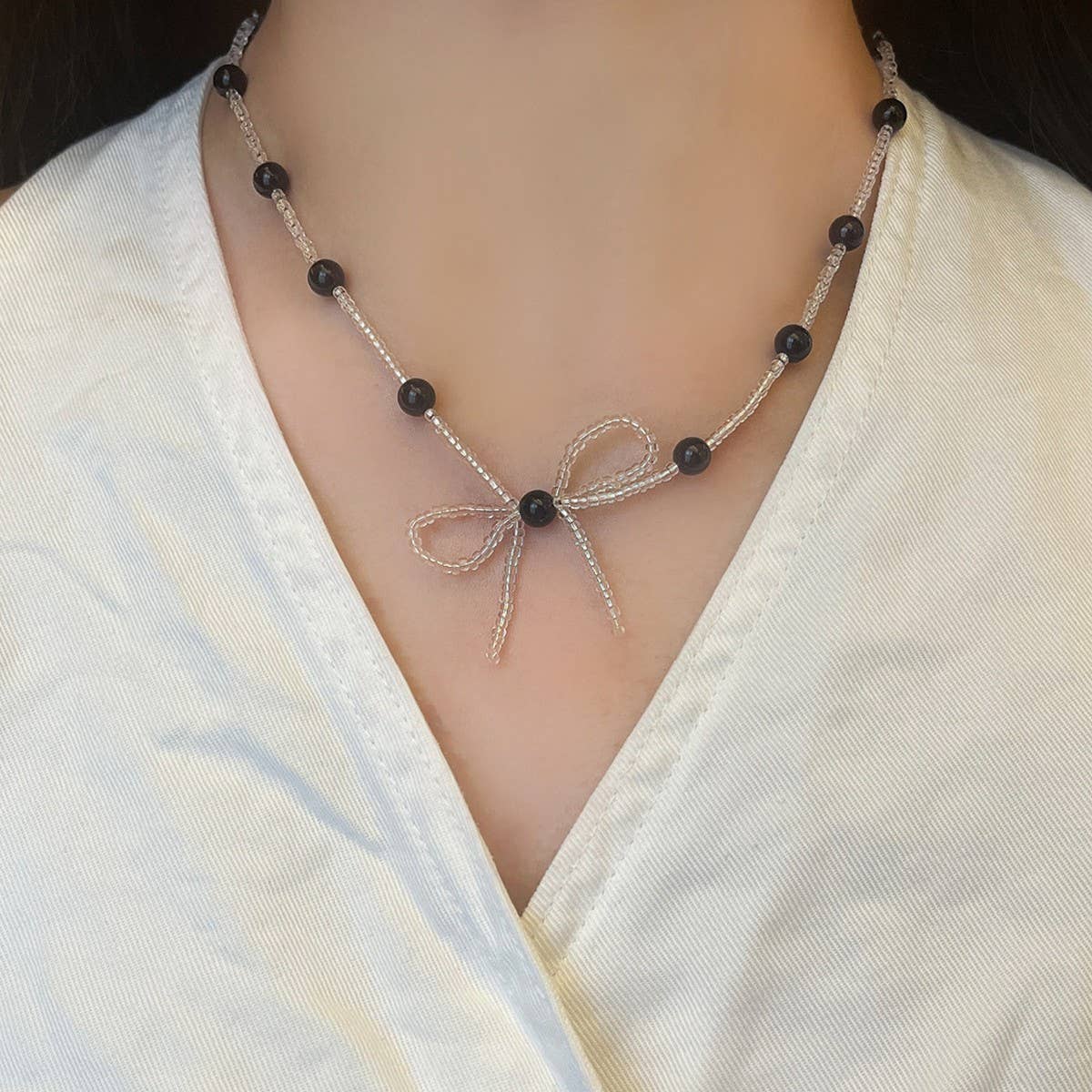 ELEGANT AND FRESH BOW BEADED PEARL NECKLACE