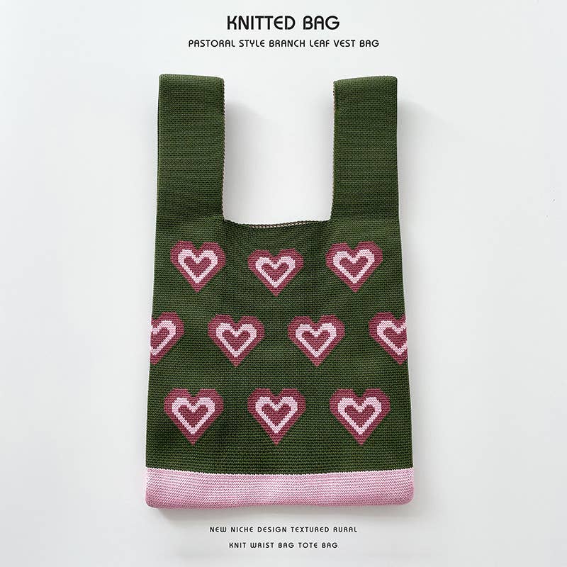 Heart-shaped color-blocked knitted handbag