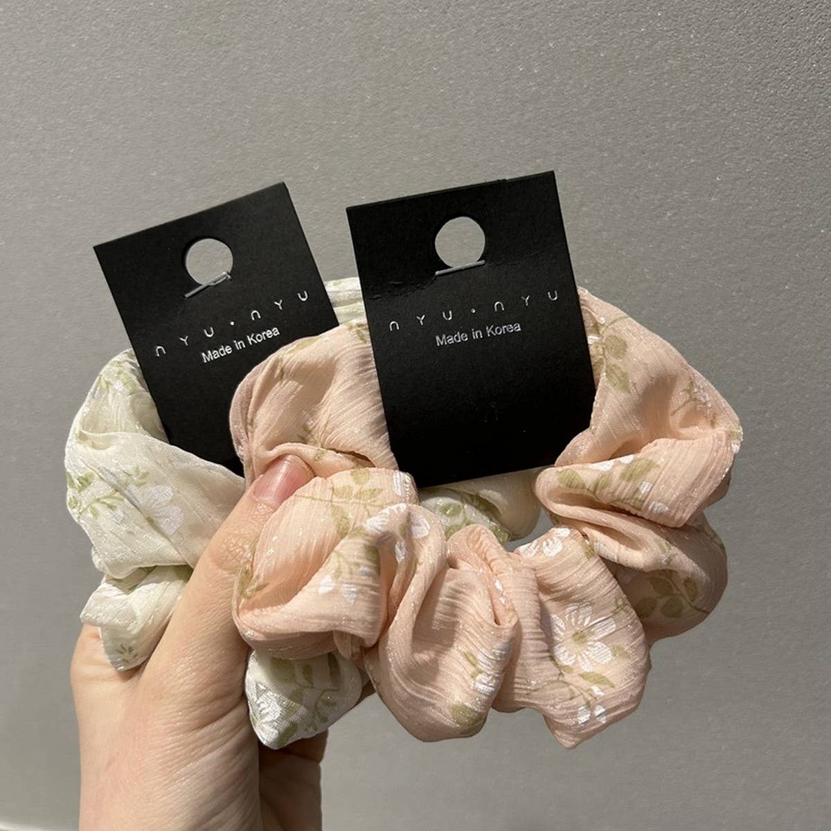 NEW SUMMER FLORAL HAIR SCRUNCHIES_CWAHA1718