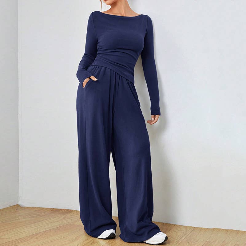 Loose-fitting top and wide-leg pants set