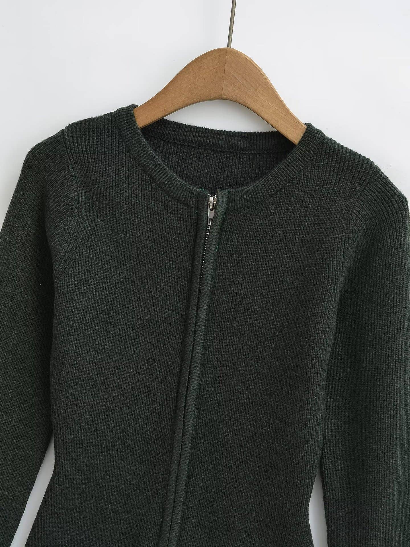 SLIM-FIT DOUBLE-HEAD ZIP-UP CREW-NECK SWEATER