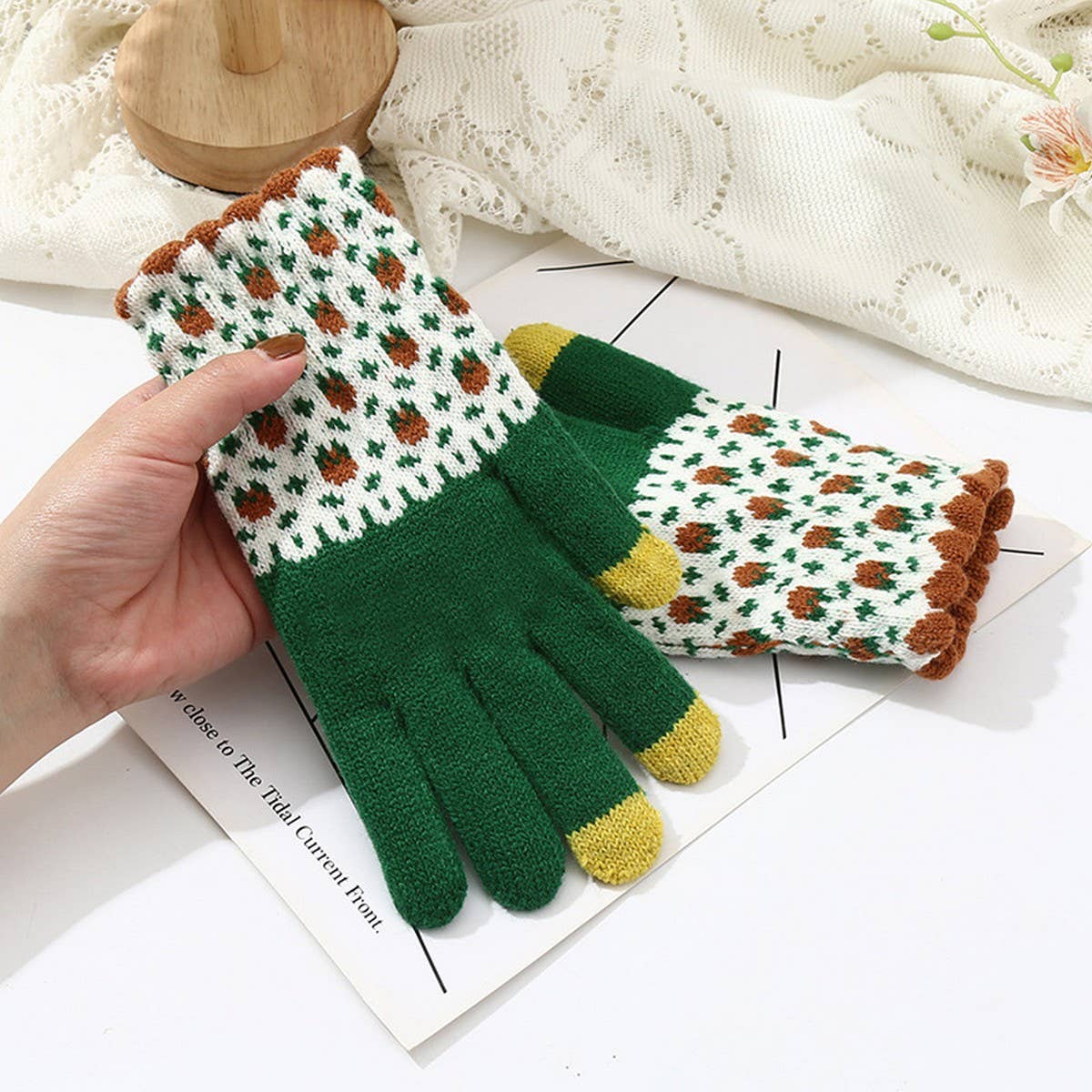 Cute Knit Gloves for Women ? Touchscreen Warm_CWAG0147