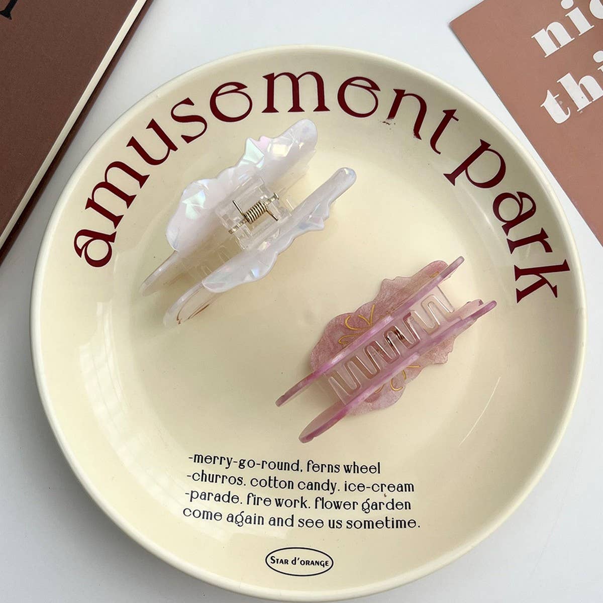 Simple Cat Acrylic Claw Clip ??Cute Animal Hairpin_CWAHA5903