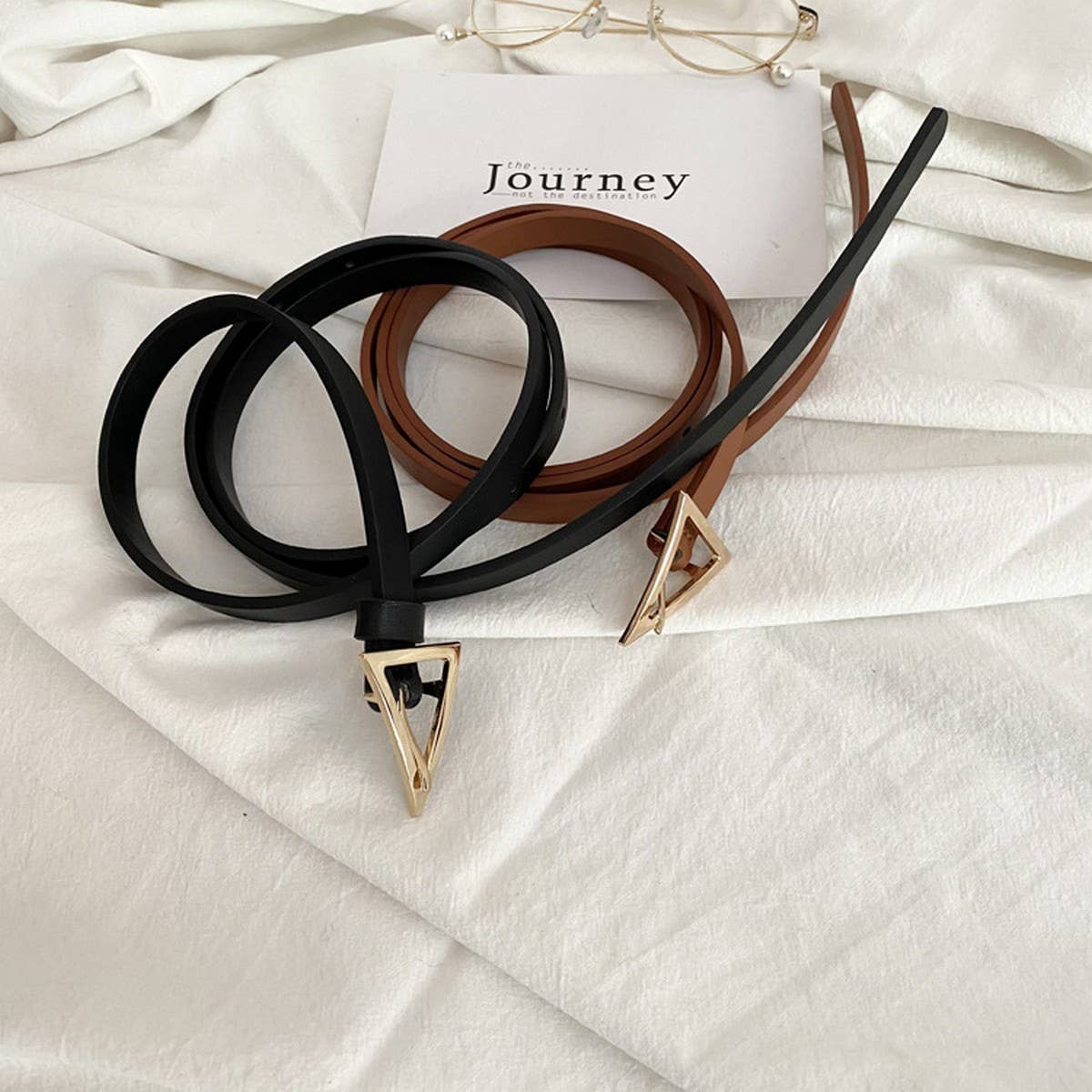 TRIANGULAR PIN BUCKLE WITH SWEATER SUIT THIN BELT_CWABE0654