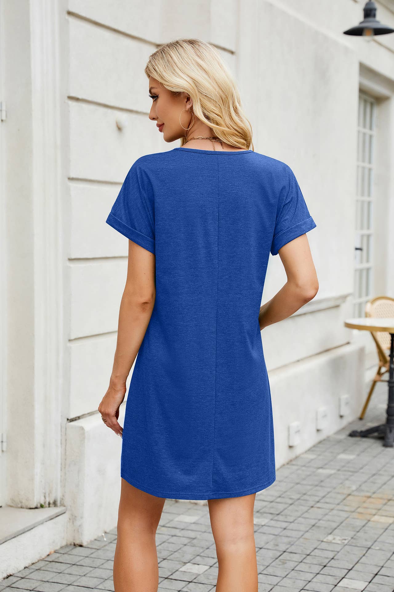 Solid color V-neck short-sleeved casual dress